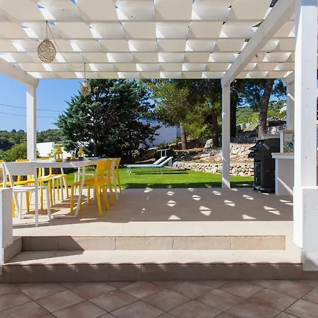 Villa Loreta Luxury Floor *