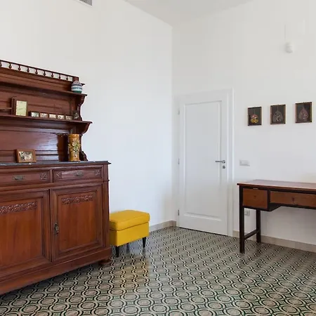 Loreta Luxury Floor Gagliano del Capo